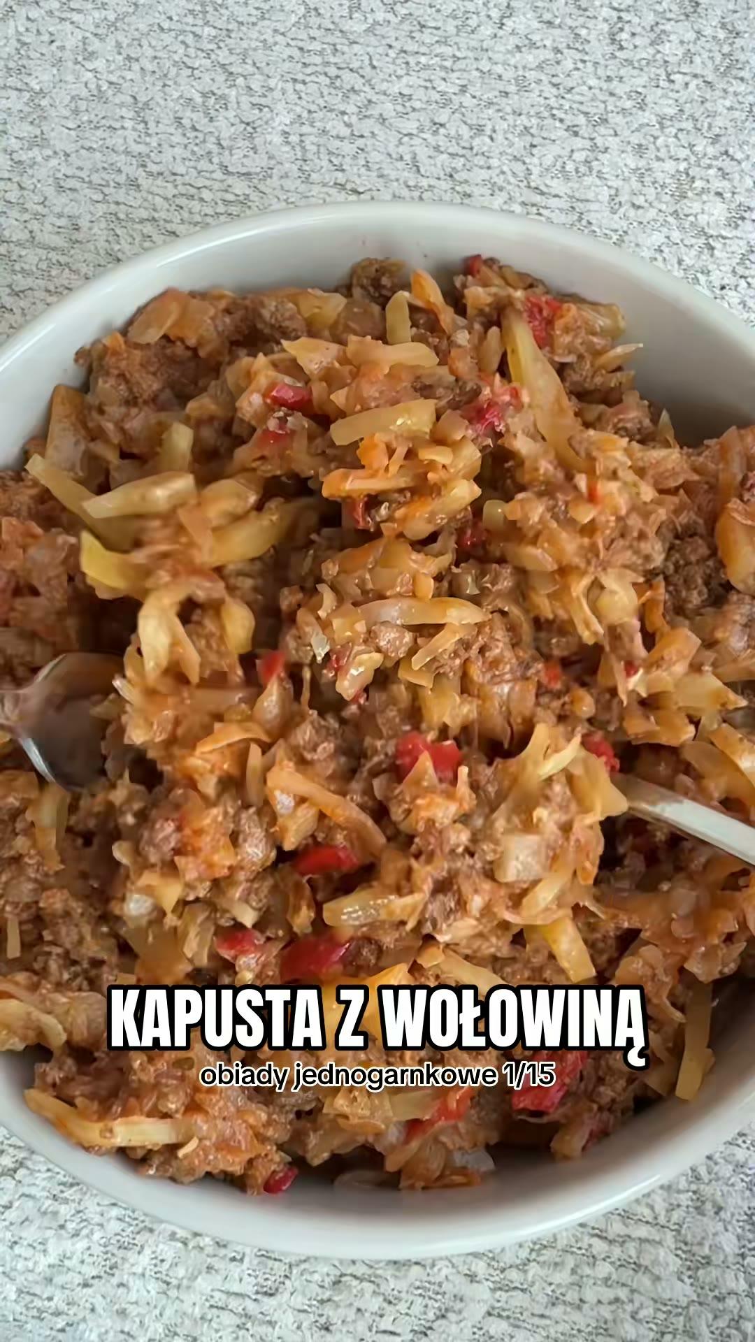 Zdjęcie poglądowe dla Kapusta z wołowiną, jednogarnkowy obiad